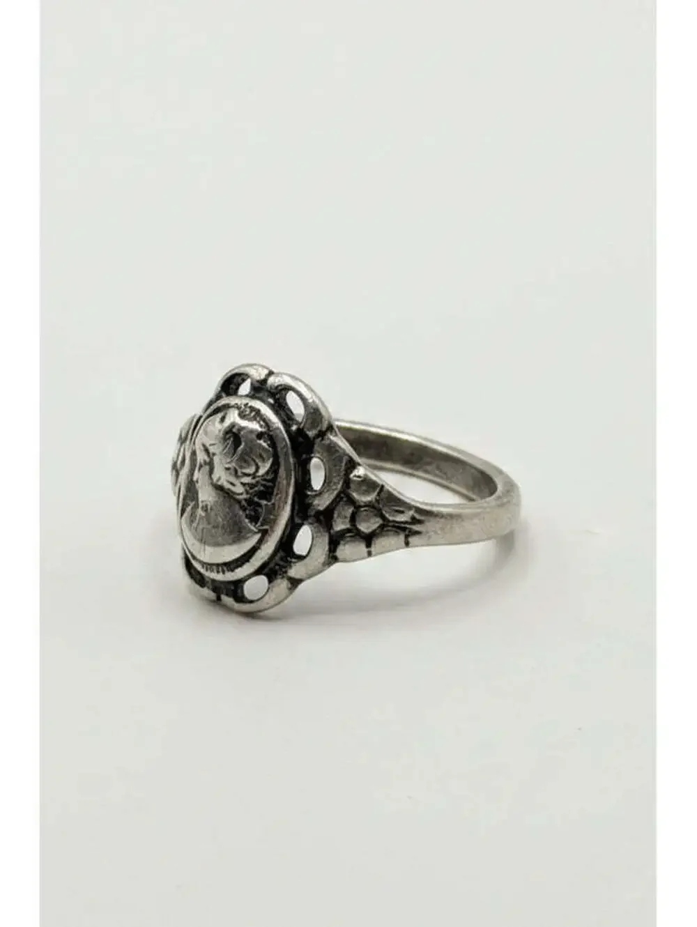 .925 Cameo size 8
